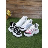 Resti Women's sporty sneakers on a thicker sole Loness | Shoptok.si
