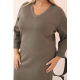 Kesi Włoski Plus Size women's dress in butter color with a V-neck and khaki sleeve | ePonuda.com