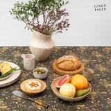 Linen Tales Lanen namizni prt 140x250 cm Woodland – | Shoptok.si