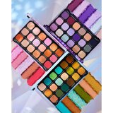 Makeup Revolution Crystal Aura Forever Flawless paleta sjenila za oči nijansa Rose Quartz 19,8 g | shoptok.hr
