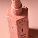 Schwarzkopf Professional Fibre Clinix Fortify Multi-Repair Spray regeneracijska nega za poškodovane in krhke lase v pršilu 200 ml | Shoptok.si