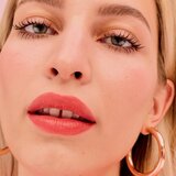 Benefit Plushtint mat vlažilna tekoča šminka odtenek 16 Fuzzy Slippers 6 ml | Shoptok.si