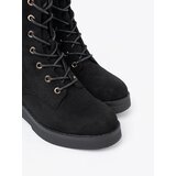 Shelvt Comfortable black workers on a flat sole | Shoptok.si