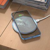 hoco. bežični punjač Pro Easy (CW6) – brzo punjenje 15 W – bijeli | Shoptok.si