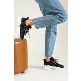 İnan Ayakkabı Women's Black Sneakers cene