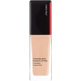 Shiseido Synchro Skin Radiant Lifting Foundation Advanced posvetlitveni lifting tekoči puder SPF 30 odtenek 140 Porcelain 30 ml | Shoptok.si