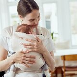 Besafe ergonomska nosilka newborn haven anthracite forest | Shoptok.si