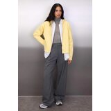 TRENDYOLMILLA ženski duks Twoaw26Sw00111, svetložuta-žuta | Eponuda.com
