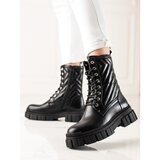 DIAMANTIQUE TRAPPERS WITH QUILTED PATTERN | Shoptok.si