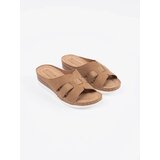 Shelvt Comfortable low-heeled wedge flip-flops beige | Shoptok.si