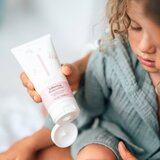 Naïf® Baby & Kids Softening Body Lotion mehčalno mleko za telo za otroke 200 ml | Shoptok.si