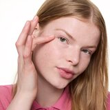 Essence CC COVERstick kremasti korektor v paličici odtenek 30 Pink 6 g | Shoptok.si