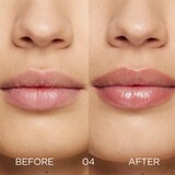 Clarins Lip Oil Balm tonirani balzam za ustnice odtenek 04 Almond 2,9 g | Shoptok.si