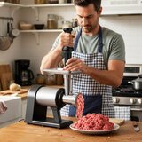  Aparat za mletje mesa s 2000W, 3 cevmi za nadev klobas, 3 perforiranimi diski, črne barve | Shoptok.si