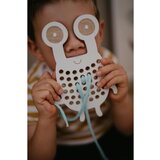 Milin Big Wooden Lacing Toy Crab Goggly aktivnostna igrača 20 cm x 13 cm x 0,7 cm 1 kos | Shoptok.si