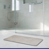 Wenko Sivorjava kopalniška preproga iz diatomejske zemlje 39x60 cm Itamos – | Shoptok.si