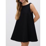 Reserved Mini haljina - crno | shoptok.hr