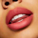 MAC Cosmetics Powder Kiss Lipstick matirajoča šminka odtenek Sheer Outrage 3 g | Shoptok.si