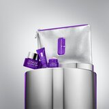 Clinique Holiday Outsmart Lines + Wrinkle darilni set proti gubam | Shoptok.si