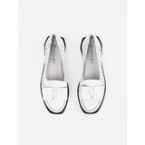 GOODIN White shoes with holes and a bow | Shoptok.si