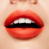 MAC Cosmetics Powder Kiss Liquid Lipcolour mat tekoča šminka odtenek Resort Season 5 ml | Shoptok.si
