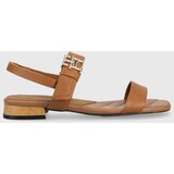 Tommy Hilfiger Usnjeni sandali HARDWARE FLAT SANDAL ženski, rjava barva, FW0FW07094 | Shoptok.si