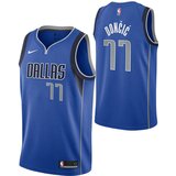 Nike Luka Dončić 77 Dallas Mavericks Icon Edition Swingman dres za dječake Nike Luka Dončić 77 Dallas Mavericks Icon Edition Swingman dres za dječake Slike