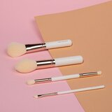 BrushArt Basic Concealer brush kist za nanošenje korektora 1 kom | shoptok.hr