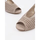 GOODIN Beige low-heeled sandals | shoptok.hr