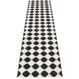 Pappelina Črno-bel zunanji in notranji tekač 70x300 cm Marre Black Coral – | Shoptok.si