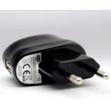 HIŠNI POLNILEC 220V z USB vhodom