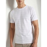 Sinsay Pamučna slim fit majica kratkih rukava | shoptok.hr