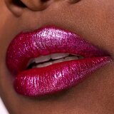 MAC Cosmetics Dazzlelips Crayon svjetlucavi ruž za usne u olovci nijansa Yum Yummy 1.8 g | shoptok.hr