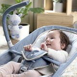 Kids II INGENUITY LEZALJKA HAPPY BELLY™ CHAMBRAY 0-6m (SA MASAZEROM ZA GRCEVE) | ePonuda.com