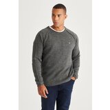 AC&Co / Altınyıldız Classics Men's Anthracite Standard Fit Regular Cut Crew Neck Ruffled Soft Textured Knitwear Sweater Cene