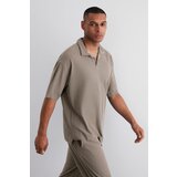 Trendyol Limited Edition Mink Oversize/Wide Textured Wrinkle-Free Ottoman Polo Collar T-Shirt cene
