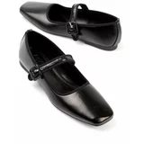 Capone Outfitters Women's Buckle Detailed Matte Women's Ballerinas