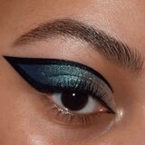 Milani tekoče črtalo - Stay Put Tank Liquid Eyeliner | Shoptok.si