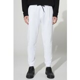 AC&Co / Altınyıldız Classics Men's White Standard Fit Normal Cut, Pocket Comfort Cotton Sweatpants. Cene
