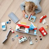 Lego parkirna hiša in avtopralnica 10948 | Shoptok.si