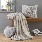 Catherine Lansfield Okrasna blazina iz umetnega krzna 43x43 cm Wolf Faux Fur – | Shoptok.si