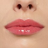 Maybelline New York Lifter Plump sjajilo za usne 004 red flag | shoptok.hr