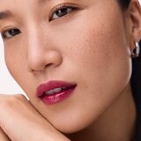 Catrice Bare Glow balzam za ustnice , ki se odziva na pH odtenek 030 Dark Ruby Red 3 g | Shoptok.si