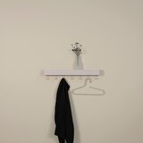 Spinder Design Siv/bež kovinski stenski obešalnik s polico Dax Play – | Shoptok.si