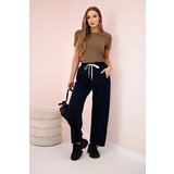 Kesi Włoski Butter trousers tied at the waist navy | Shoptok.si