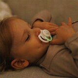 BabyOno Ortodontski simetrični dudi GLOW 18 m+, 2 kosa | Shoptok.si
