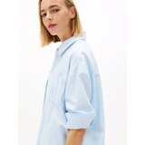 Tommy Jeans Dolga srajca svetlo modra / bela | Shoptok.si