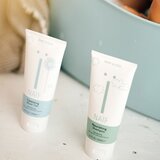 Naïf® Baby & Kids Nourishing Shampoo hranilni šampon za otroško lasišče 200 ml | Shoptok.si