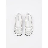 GOODIN White wedge sandals with an open heel | ePonuda.com