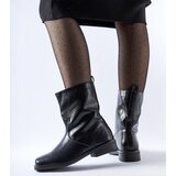 Gemre Black insulated ankle boots with square toe Bel | Shoptok.si